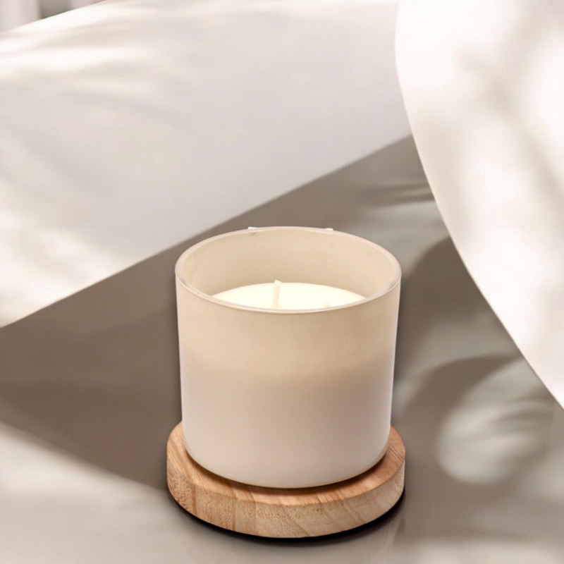 Star - Candela Profumata in Vaso di Vetro con Base in Legno - 13x13 cm